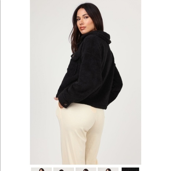 🆕Black button front soft fleece jacket. - Picture 5 of 6